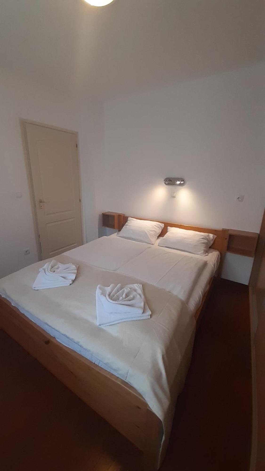 Mary Apartmanhaz Heviz Exterior photo