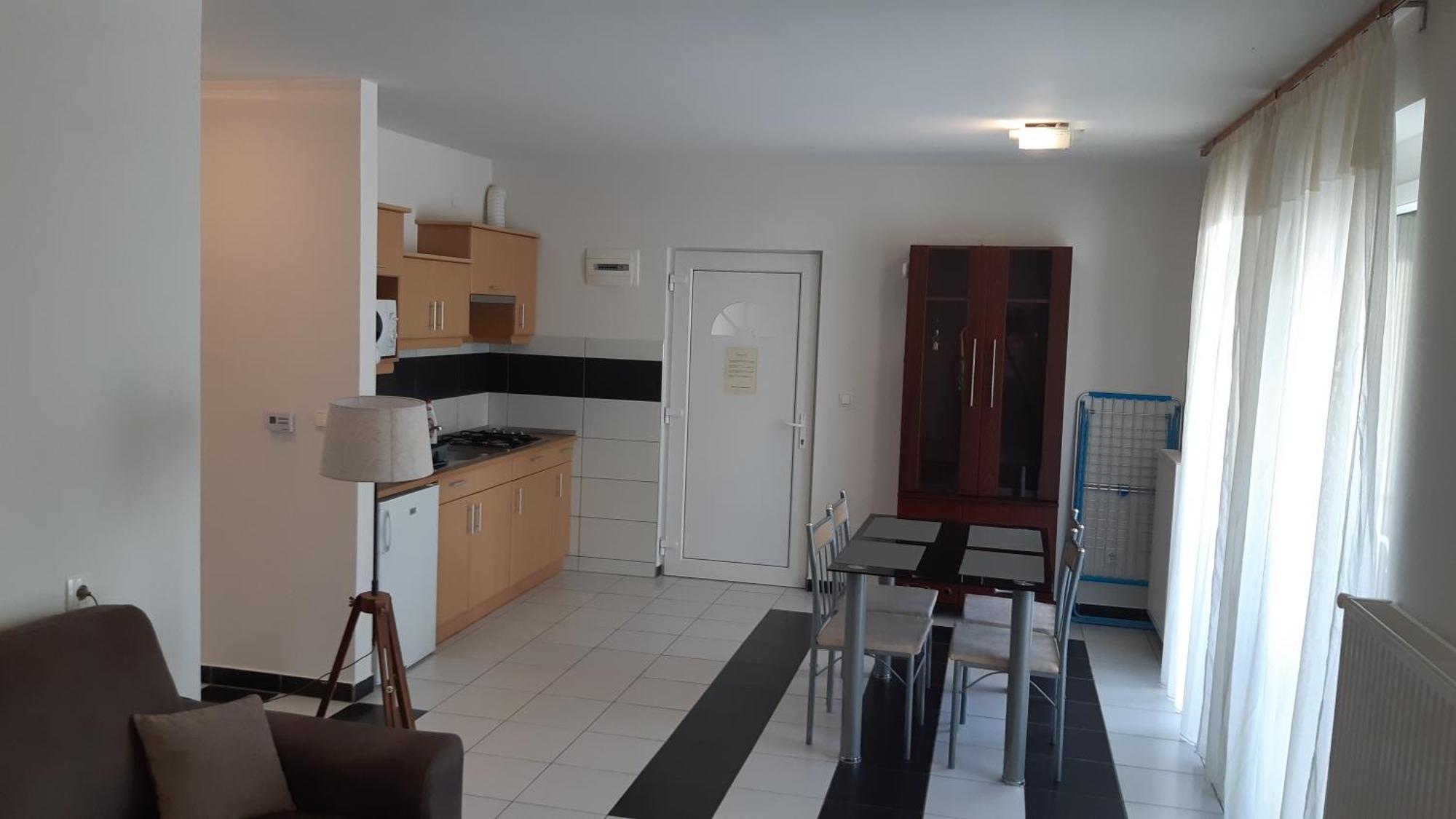 Mary Apartmanhaz Heviz Exterior photo
