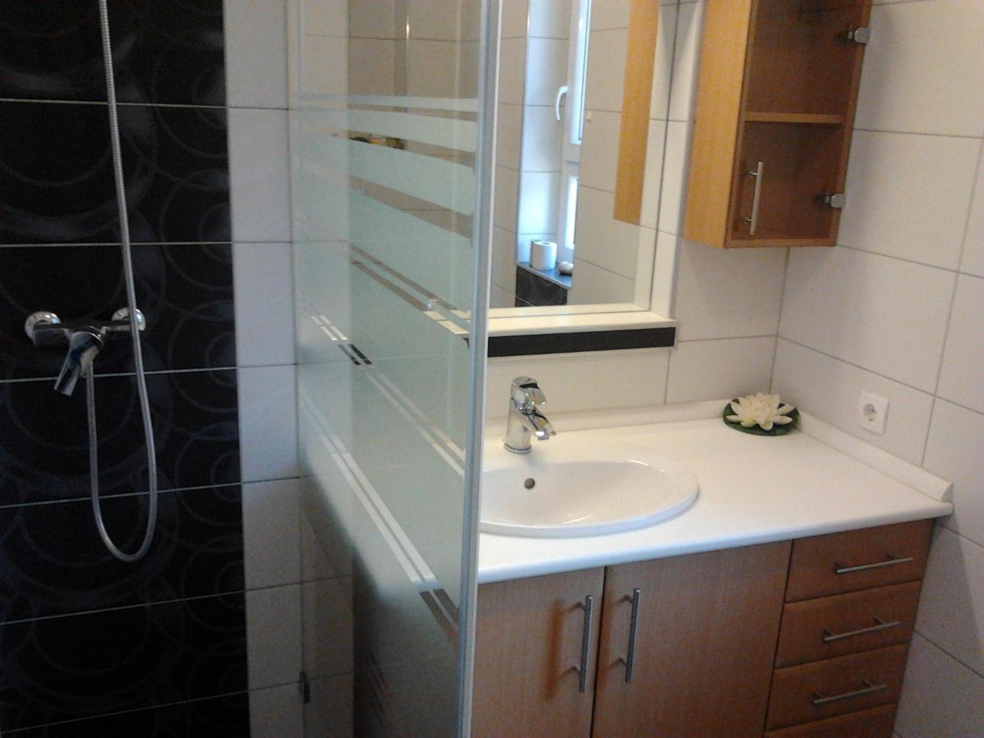 Mary Apartmanhaz Heviz Exterior photo